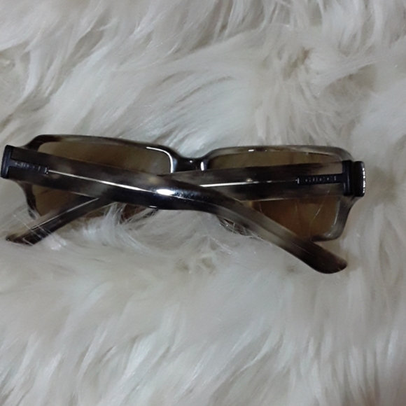 GUCCI SUNGLASSES - Picture 4 of 4
